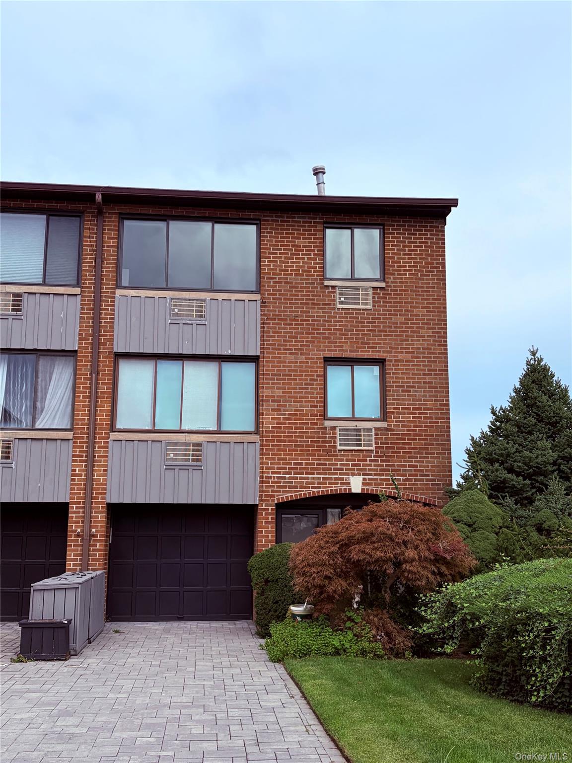15419 Riverside Drive, Unit 24B photo 2