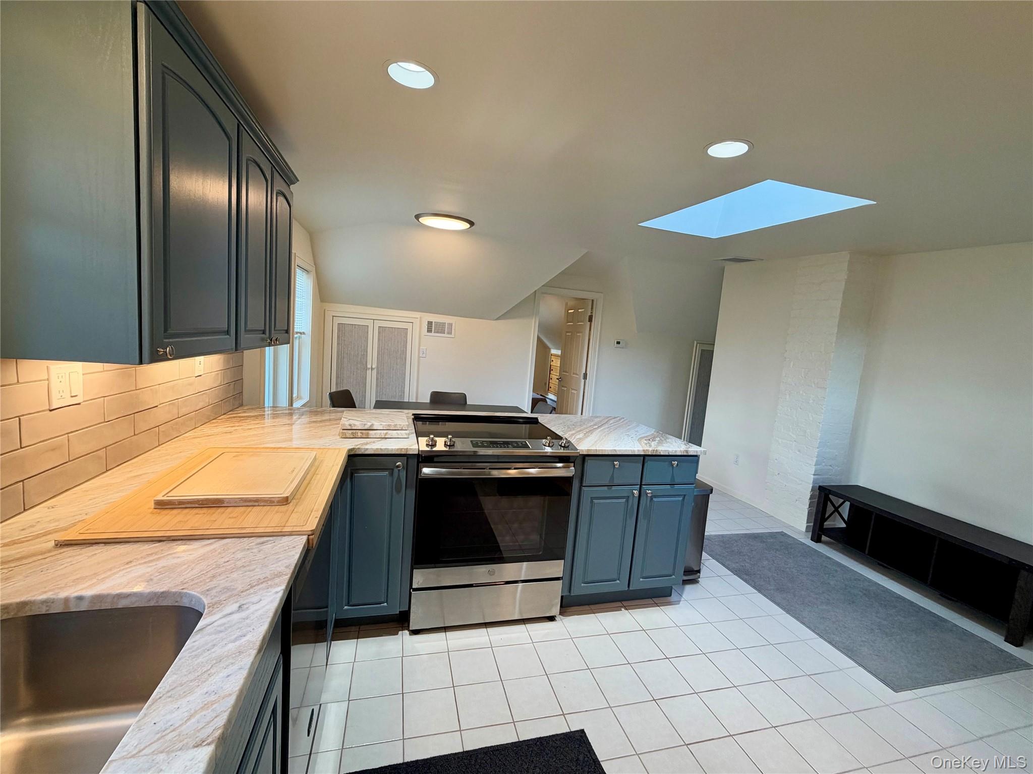 9 Lafayette Street, Unit 2 photo 5