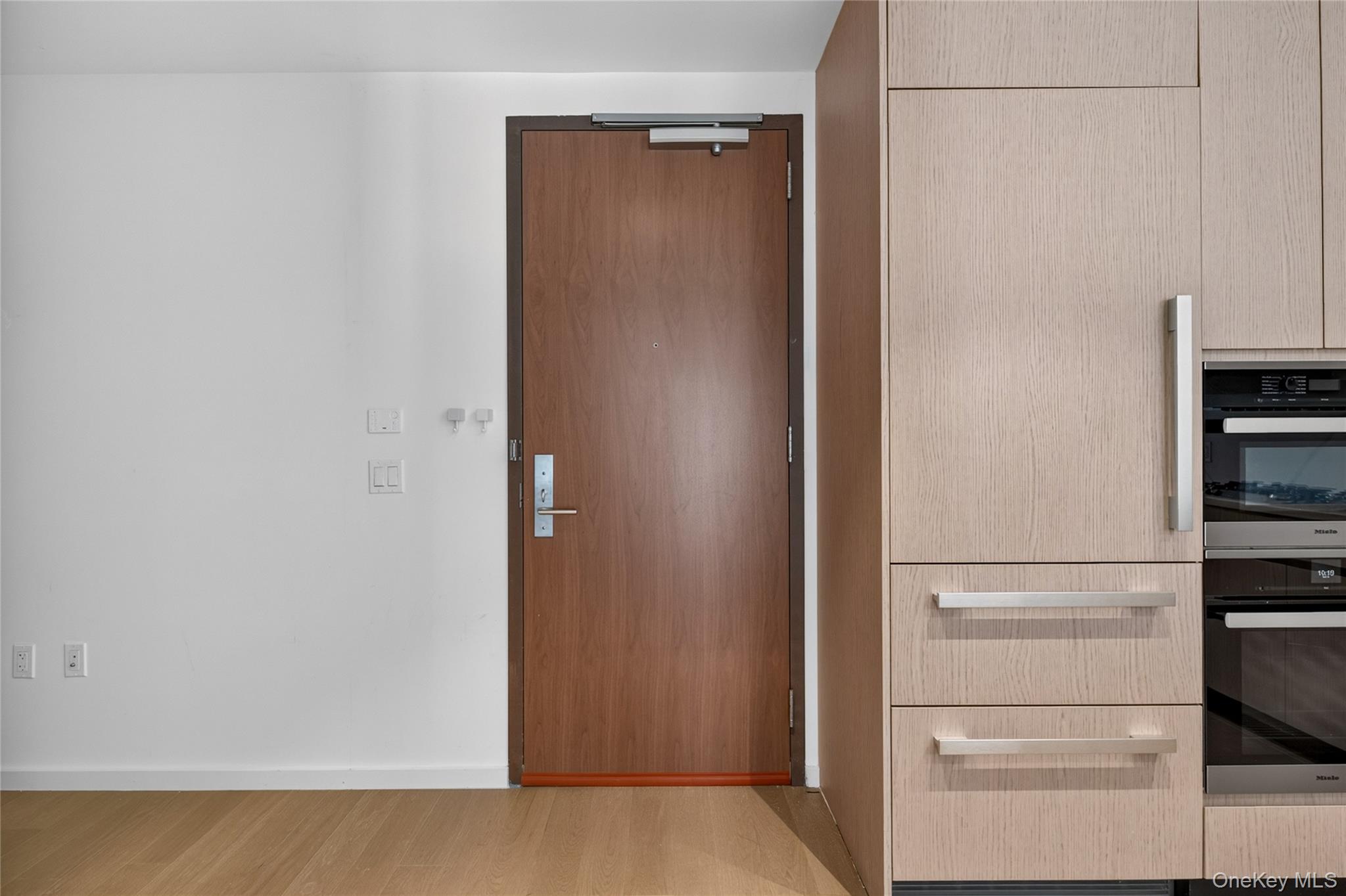 13327 39th Avenue, Unit 9F photo 6