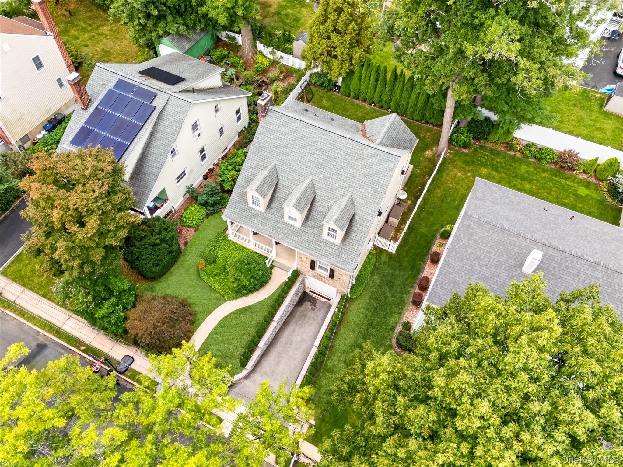 34 Smith Avenue – For Sale photo 2