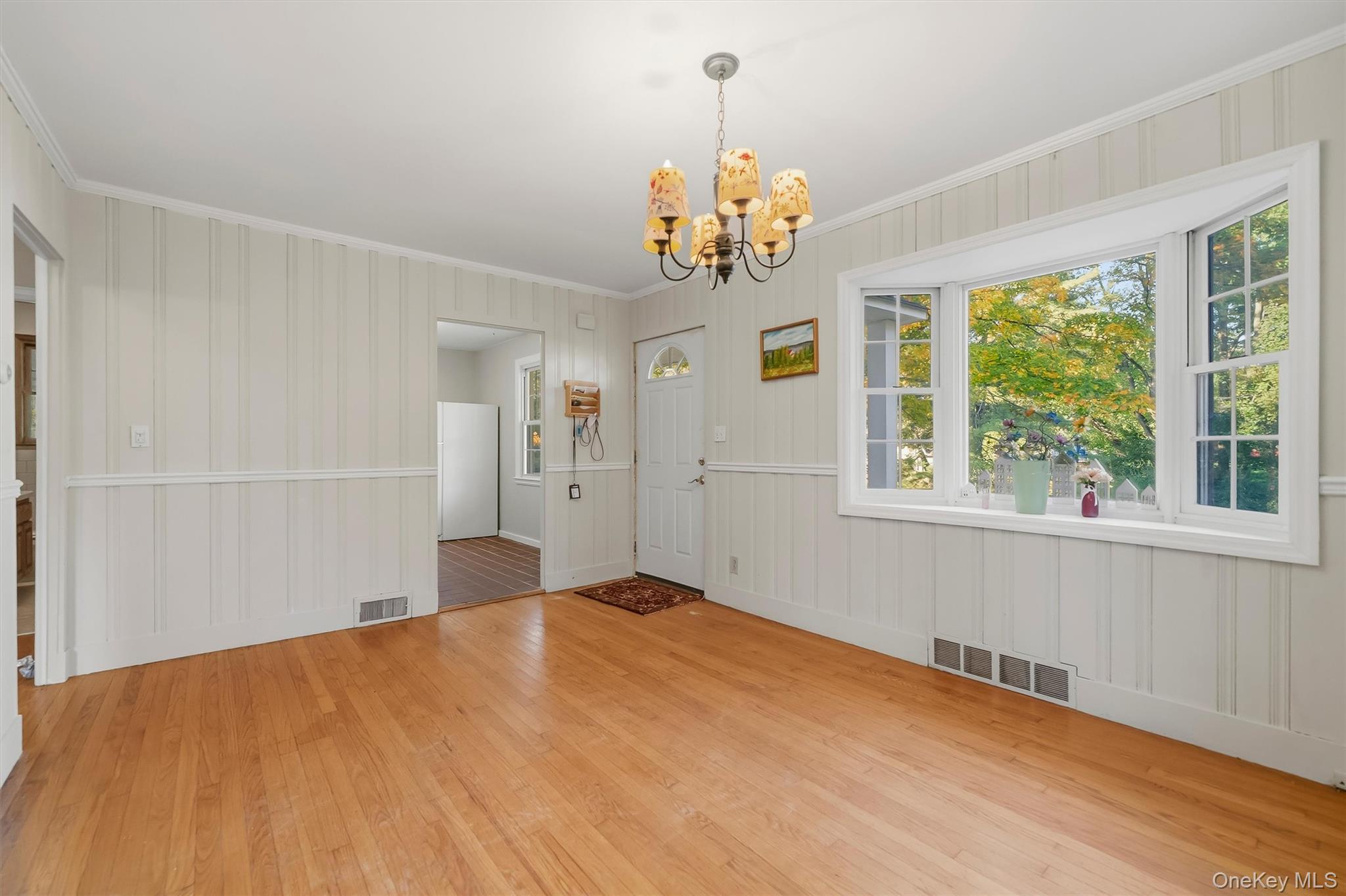 514 Round Lake Park Road – For Sale photo 6