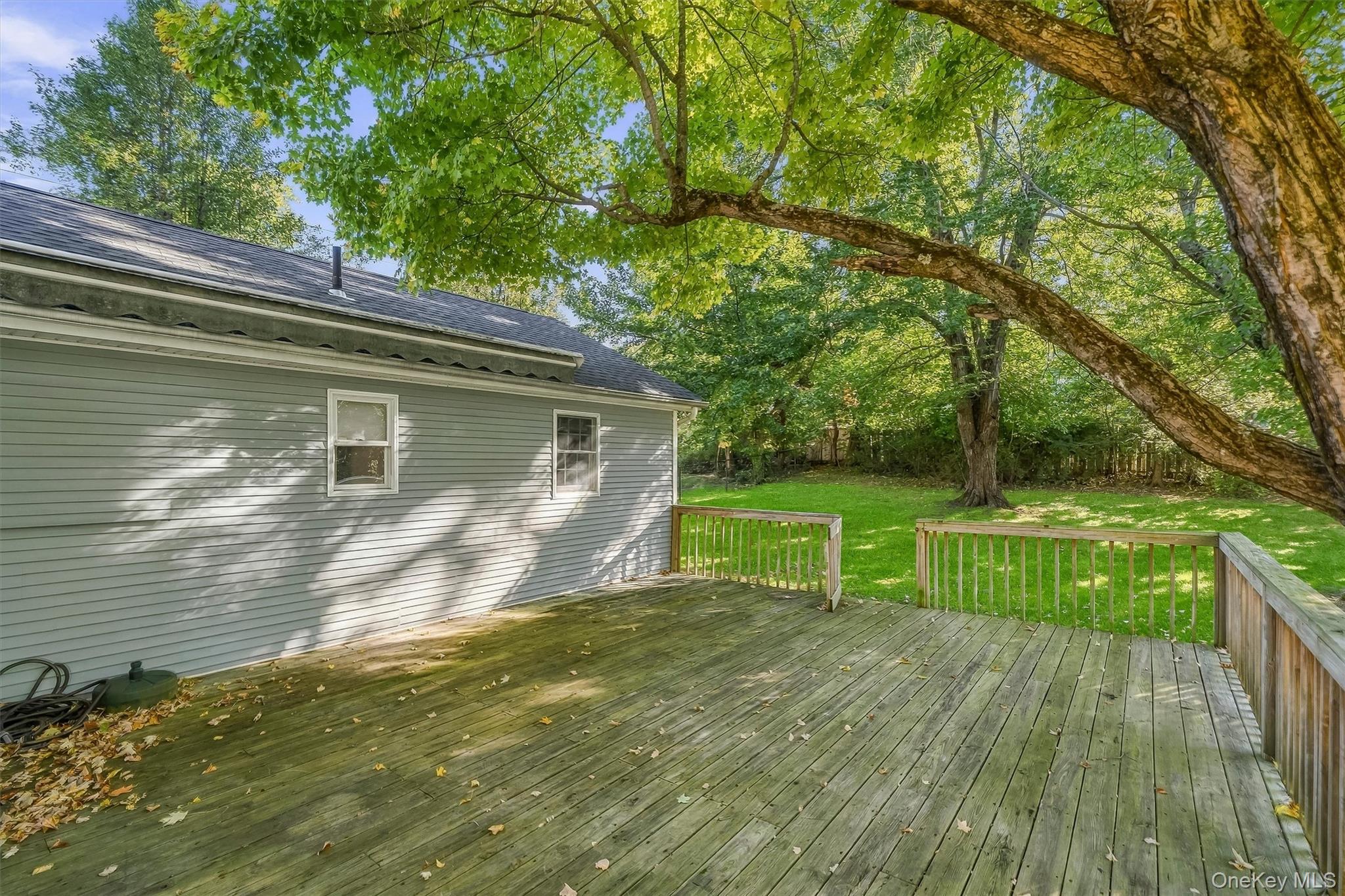 514 Round Lake Park Road – For Sale photo 20