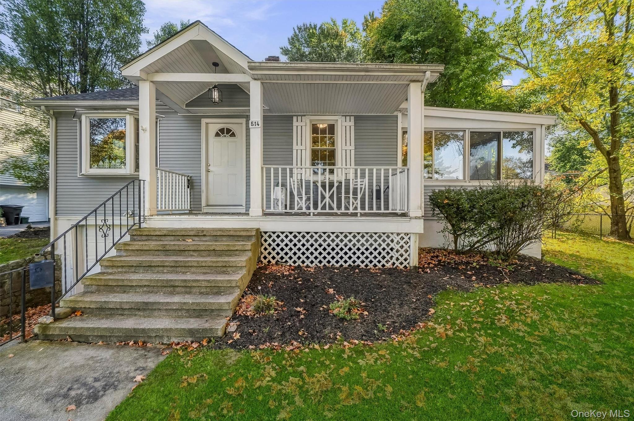 514 Round Lake Park Road – For Sale photo 2
