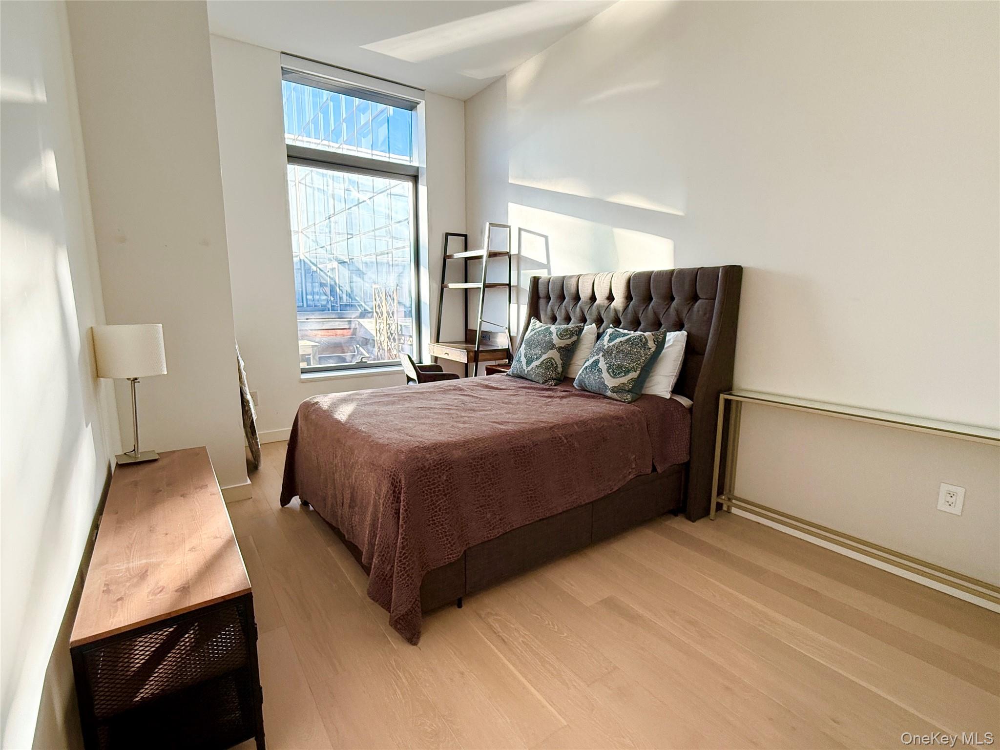 3 Court Square, Unit 533 photo 5
