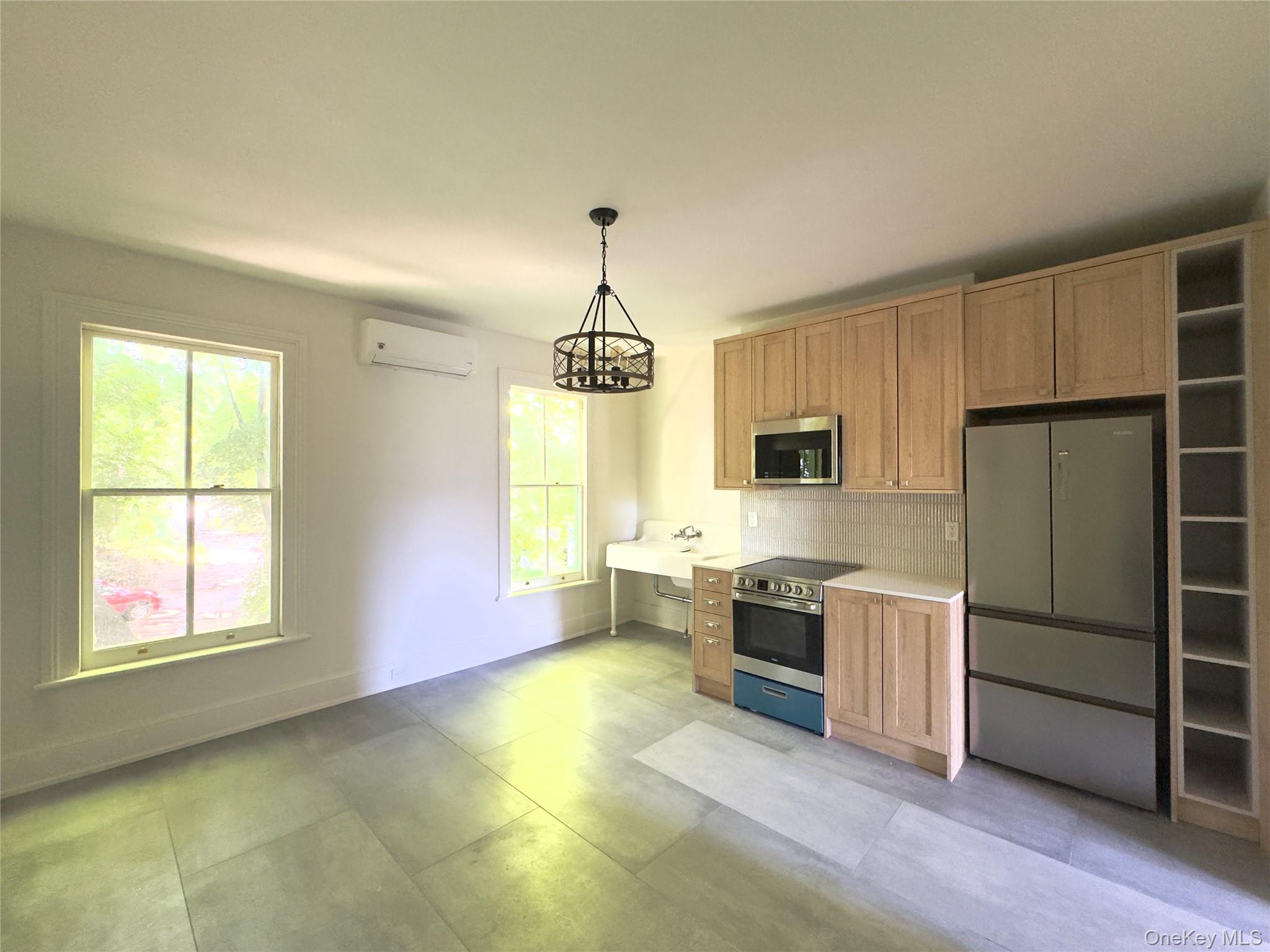 176 South Street, Unit 3 photo 4