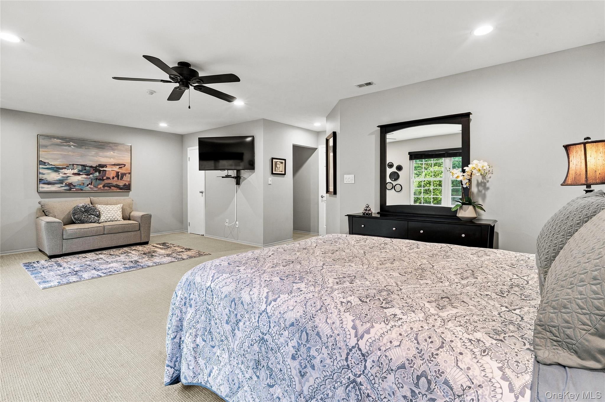 170 Thomas Lane – For Sale photo 21