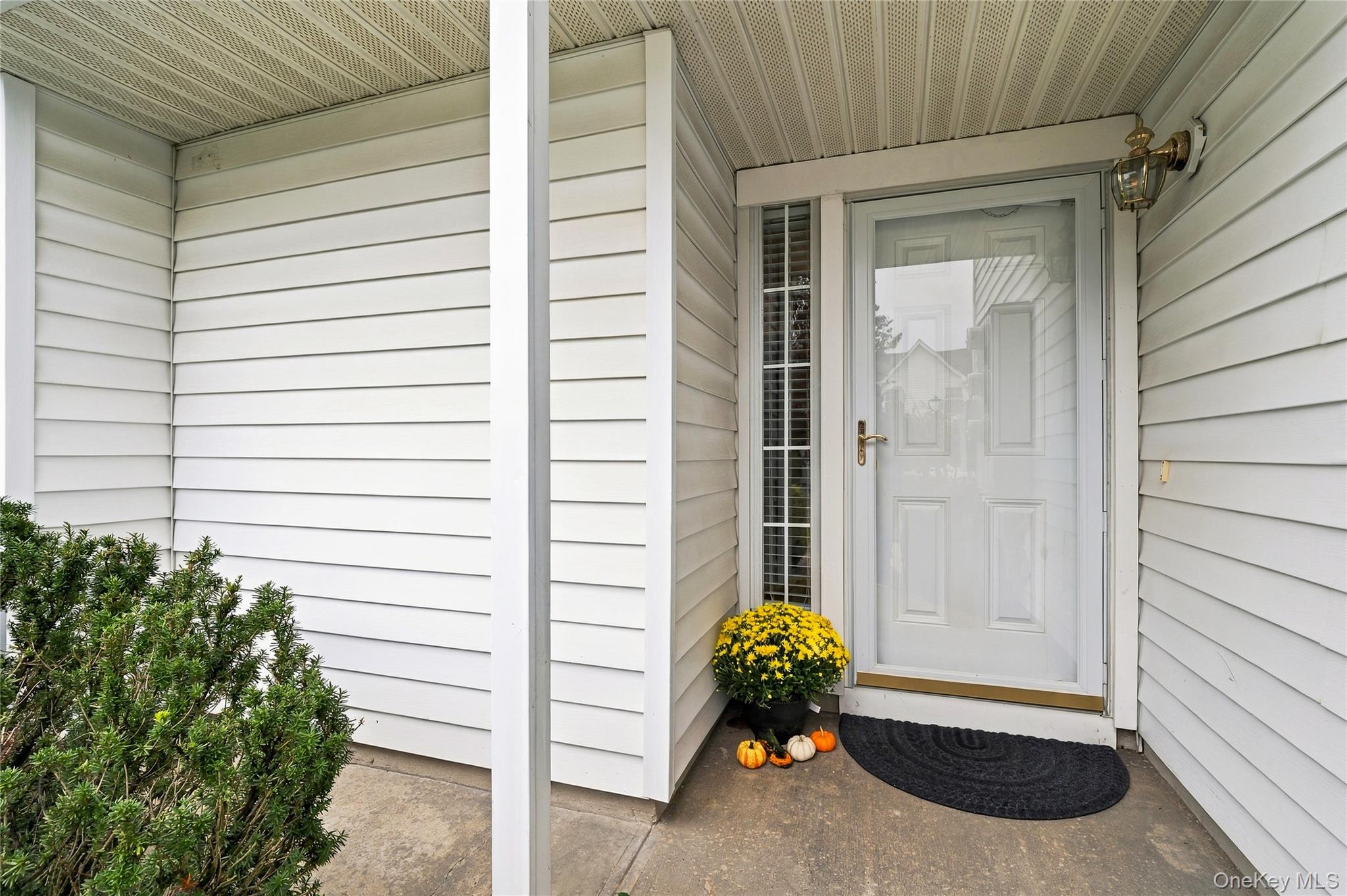170 Thomas Lane – For Sale photo 3