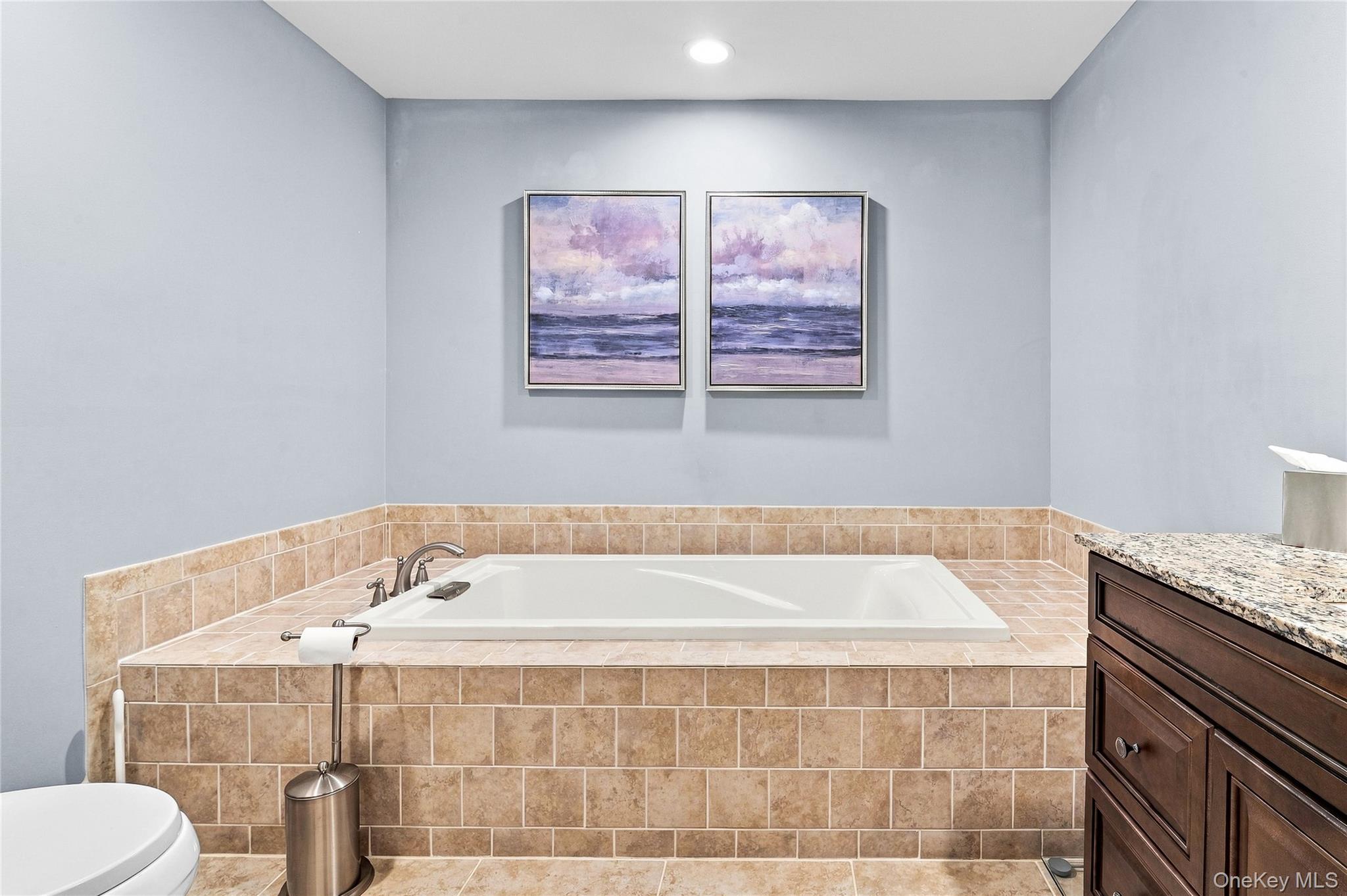 170 Thomas Lane – For Sale photo 23