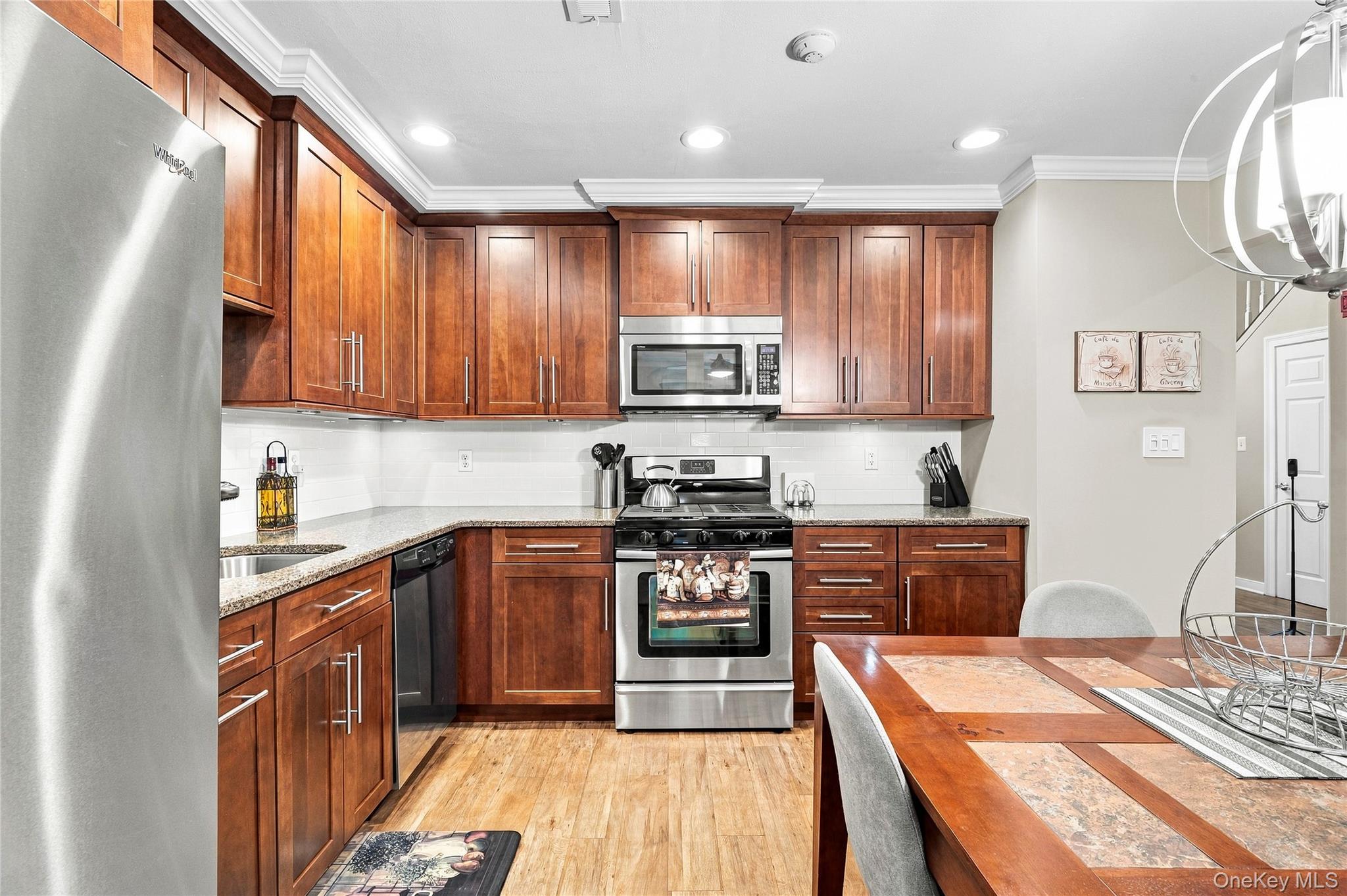 170 Thomas Lane – For Sale photo 12