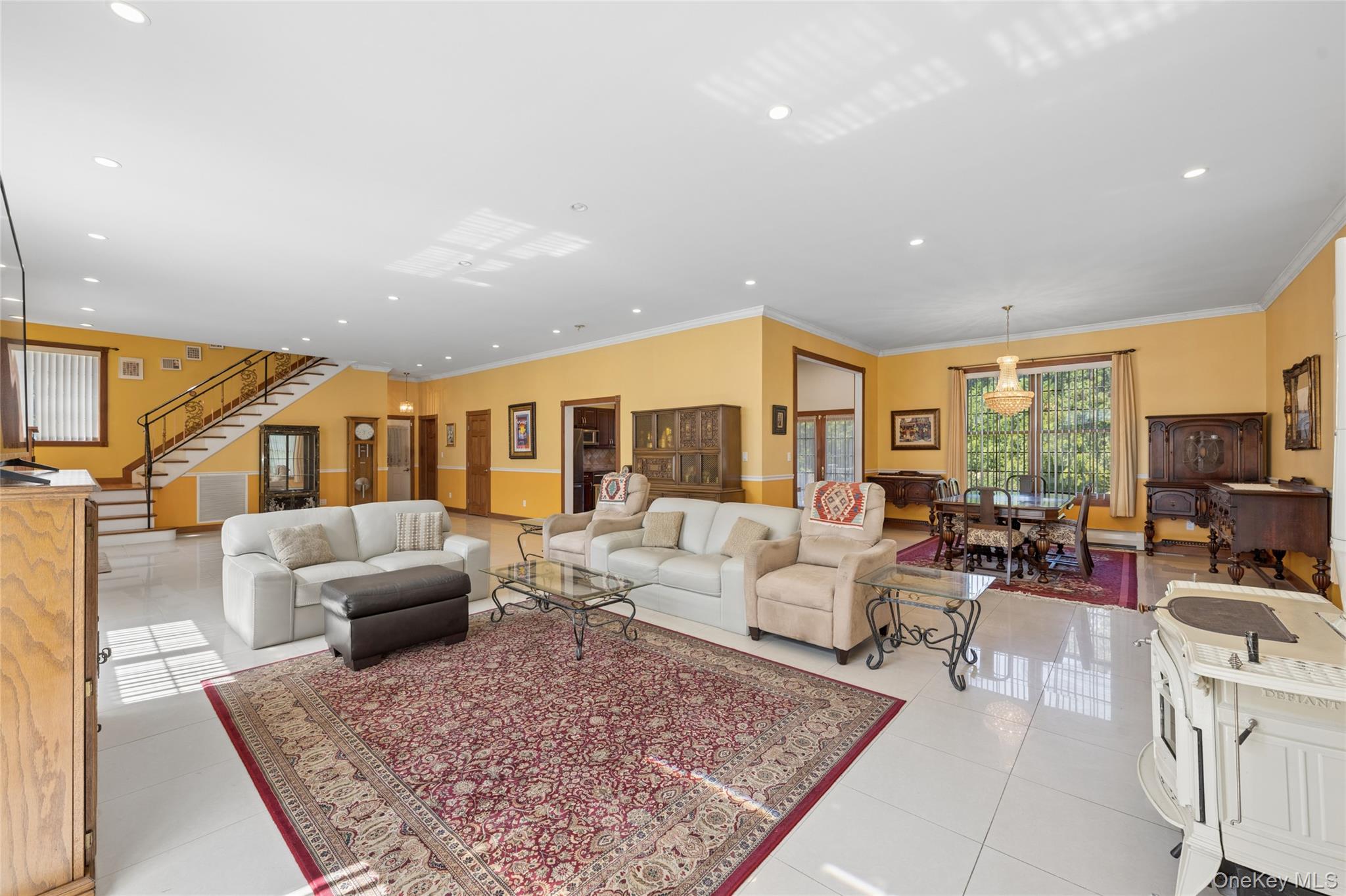 471 Southport Street – For Sale photo 3