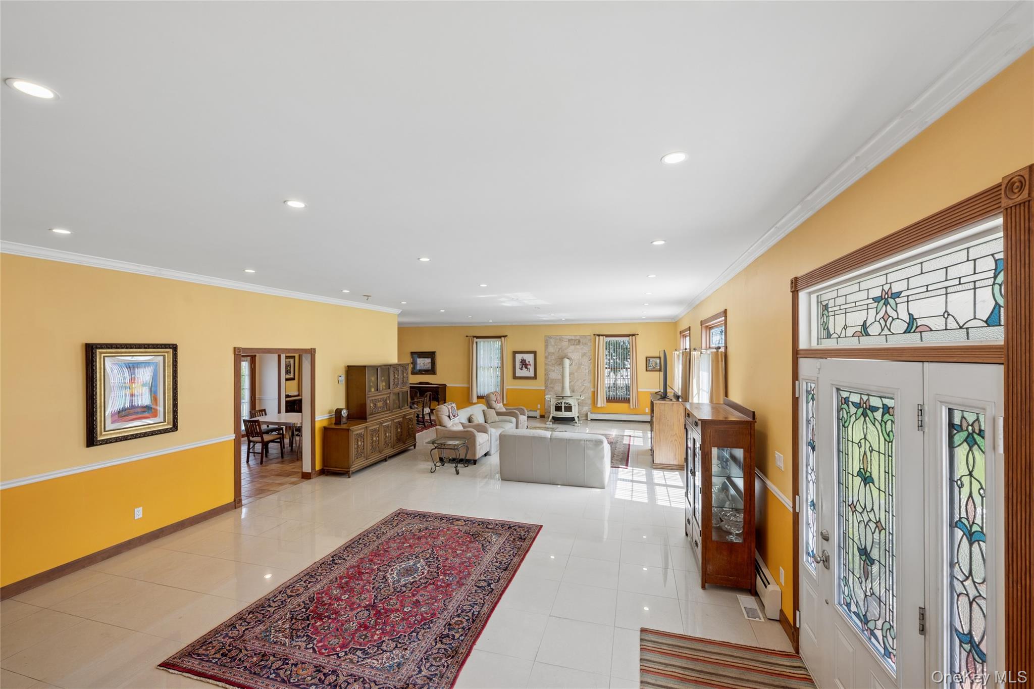 471 Southport Street – For Sale photo 2