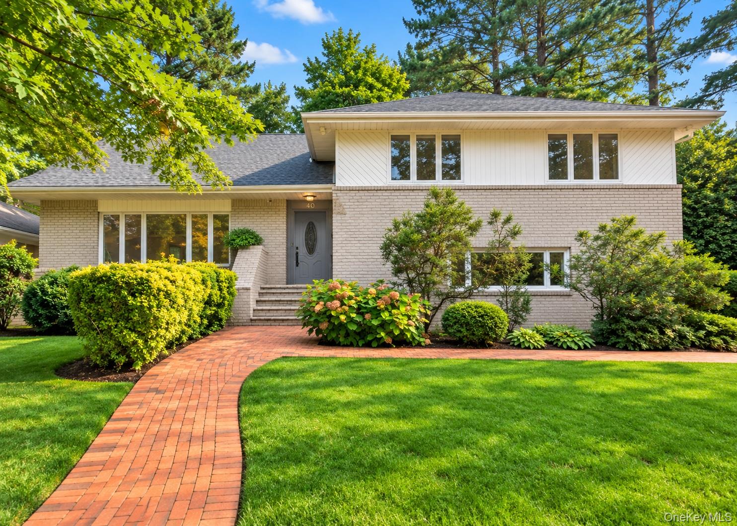40 Pool Drive – For Rent