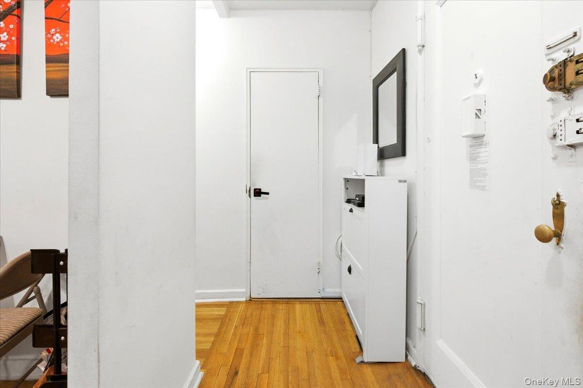 68-61 Yellowstone Boulevard, Unit 412 photo 4