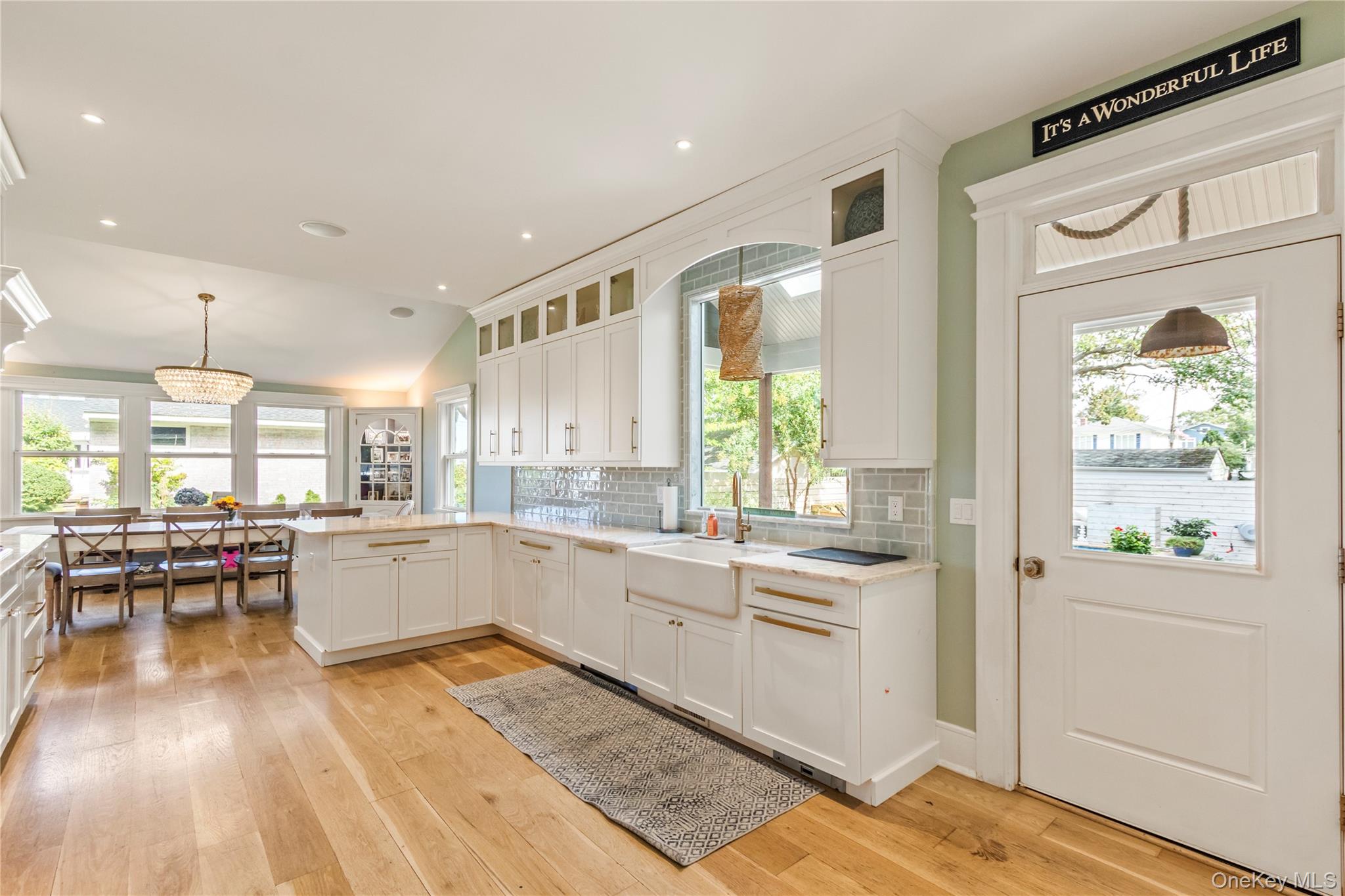 5 Washington Avenue – For Rent photo 10