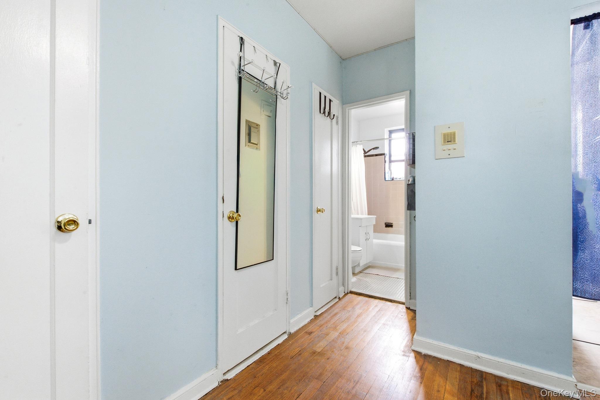 71-11 Yellowstone Boulevard, Unit 4M photo 23