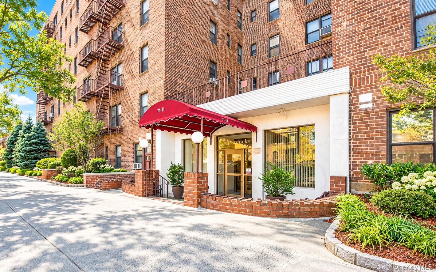 71-11 Yellowstone Boulevard, Unit 4M