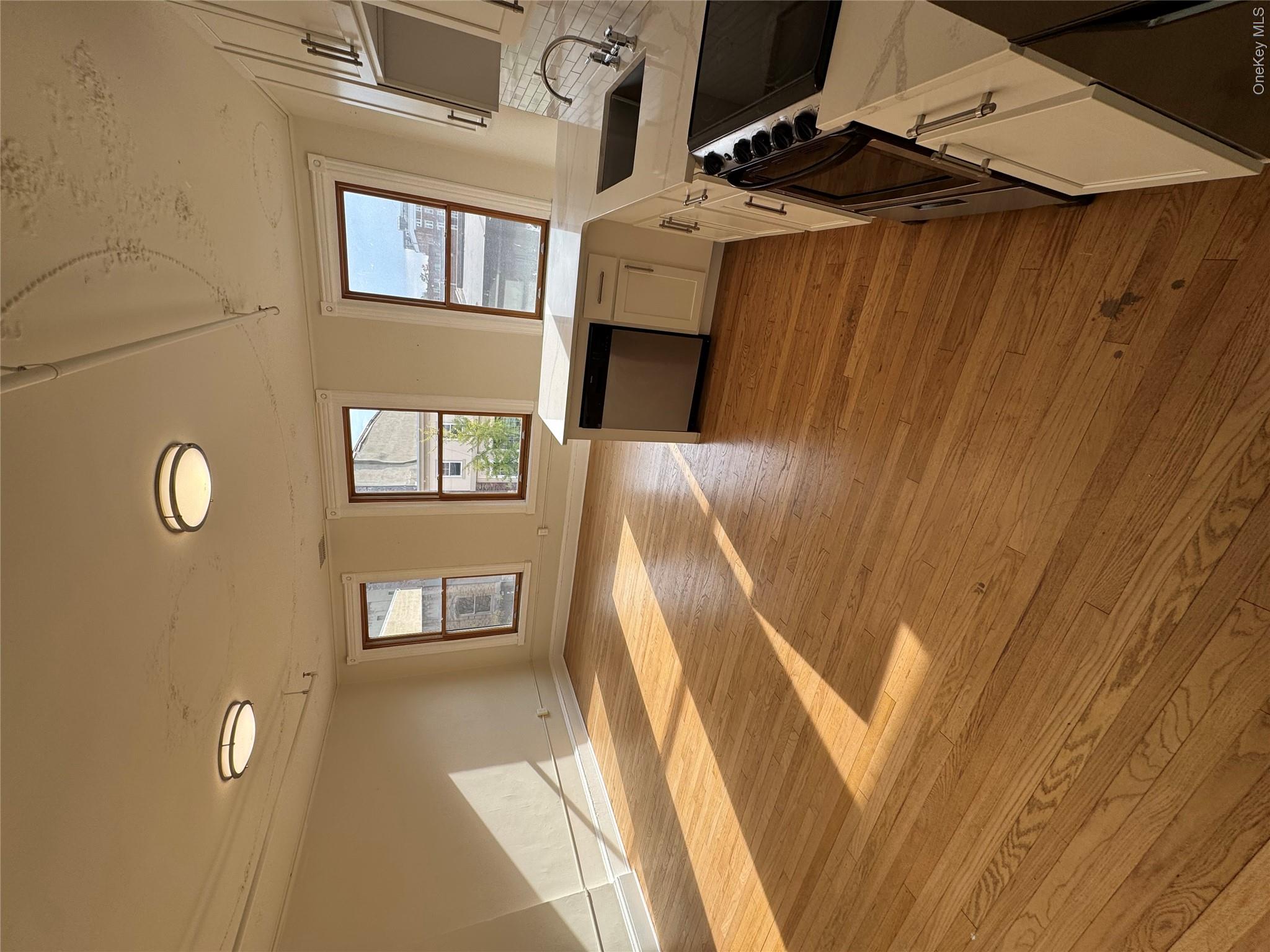 317 Main Street, Unit 301 photo 4