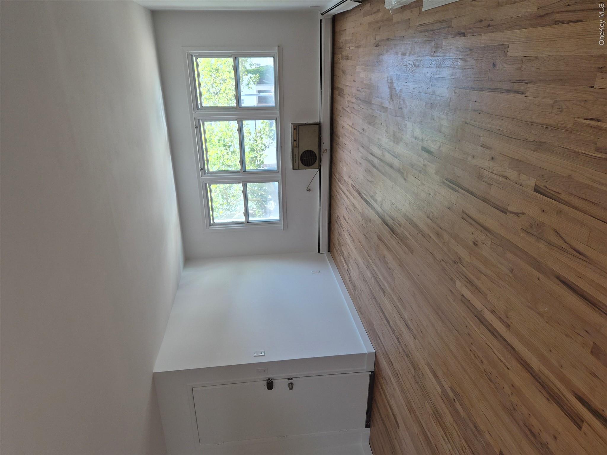 18-28 Bell Blvd Bayside, Unit 1 Fl photo 2