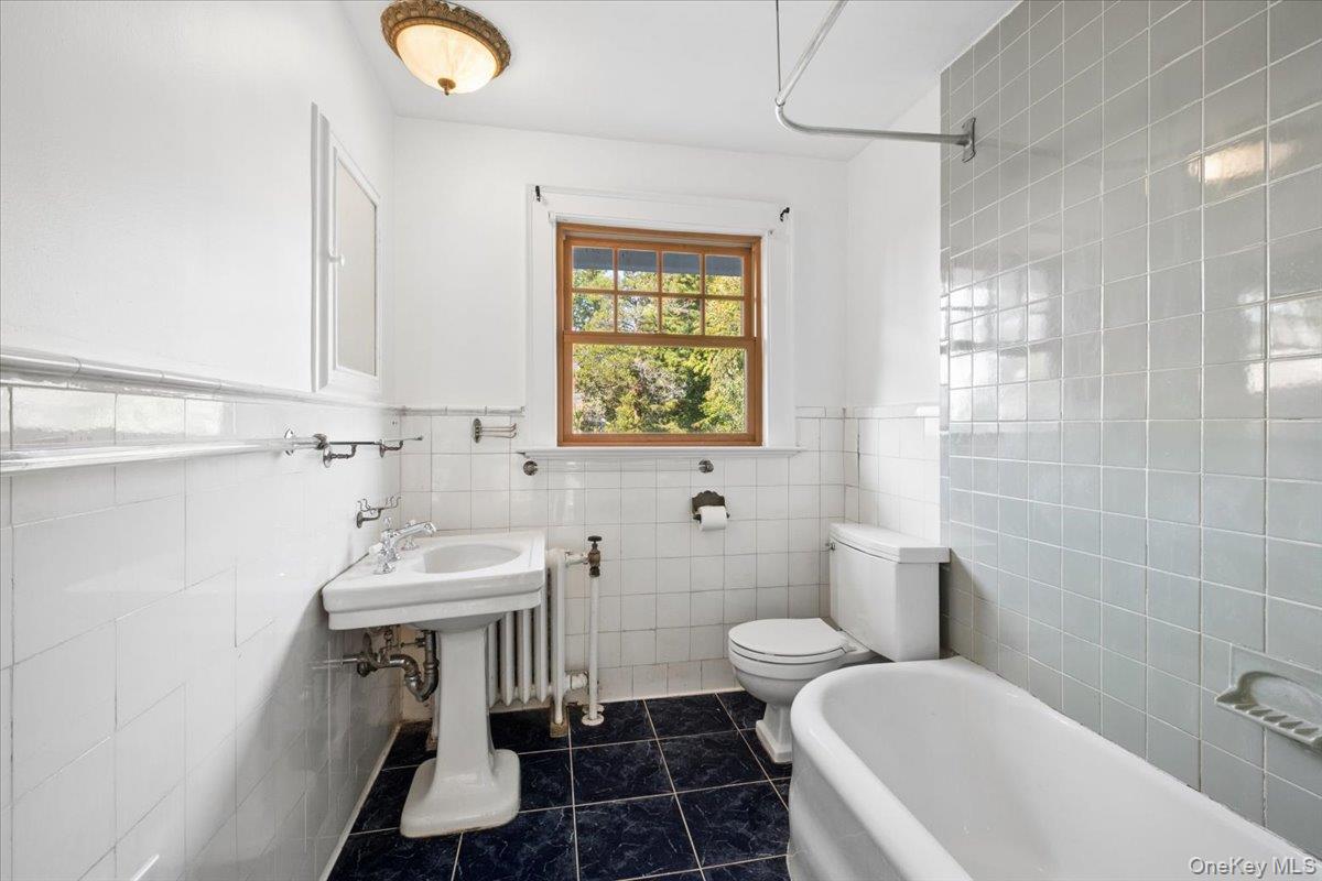20 Whitfield Terrace – For Sale photo 18
