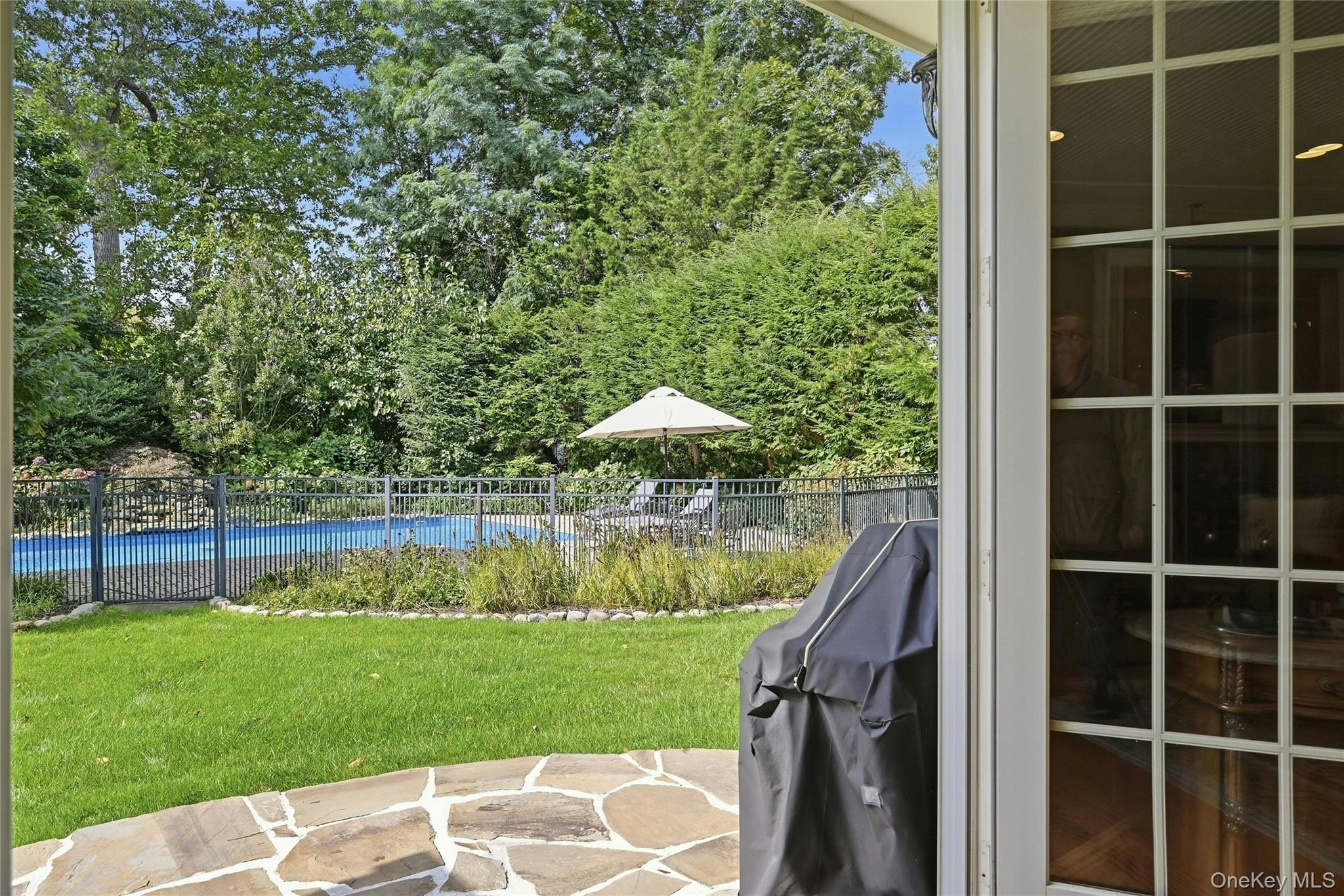 5 Hillsview Road – For Sale photo 17