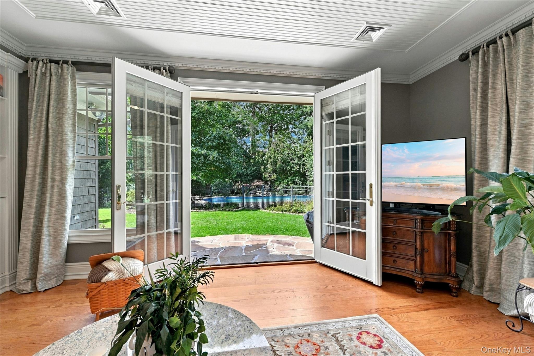 5 Hillsview Road – For Sale photo 16