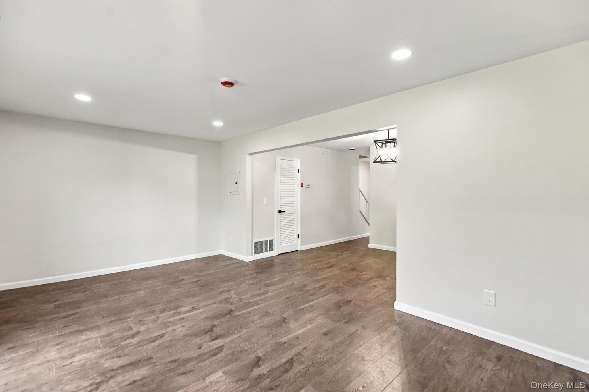 276 Temple Hill Road, Unit 1305 photo 15
