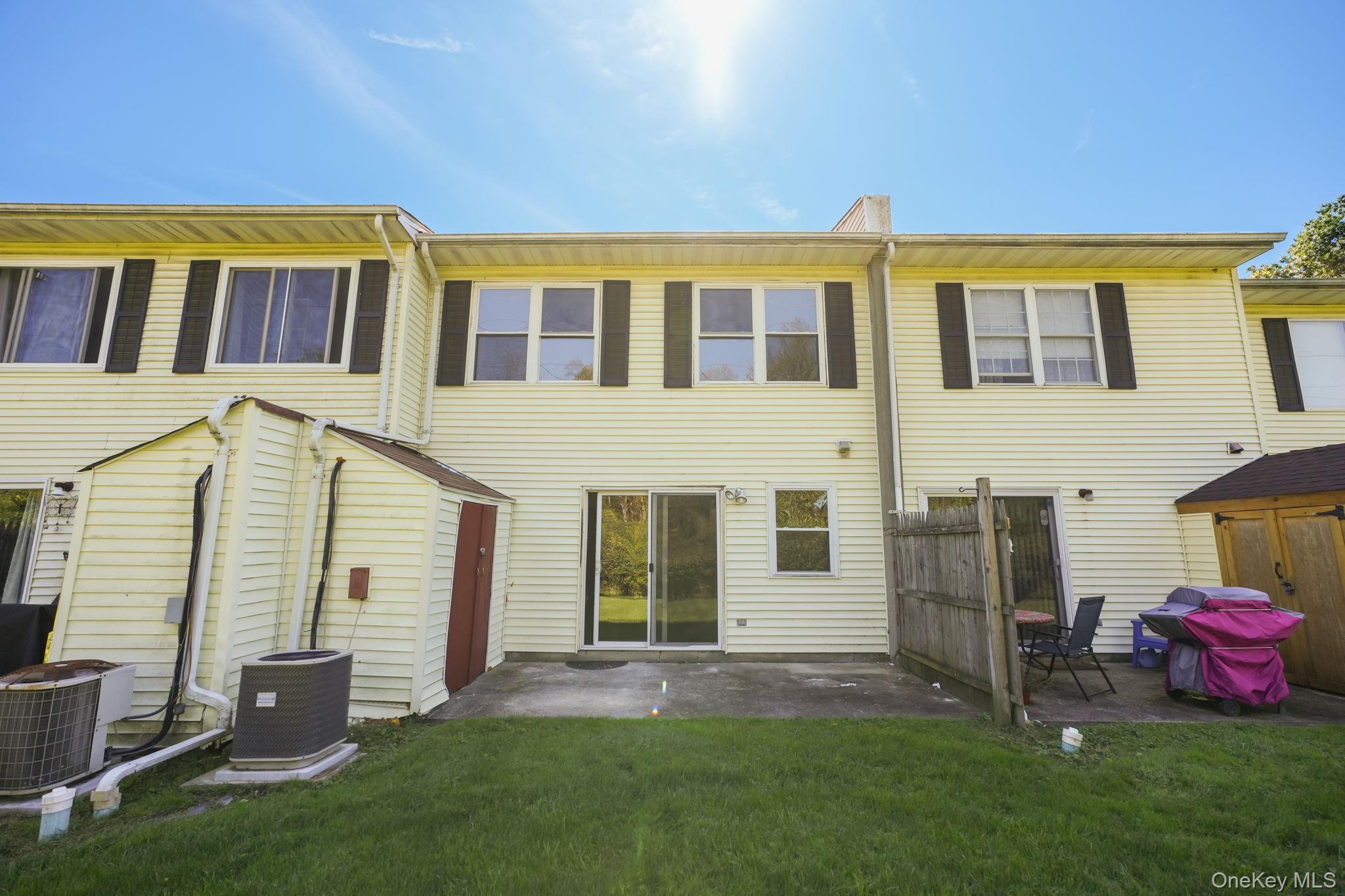 276 Temple Hill Road, Unit 1305 photo 34