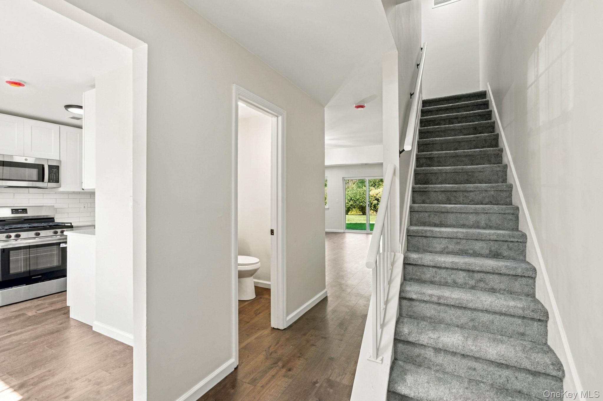 276 Temple Hill Road, Unit 1305
