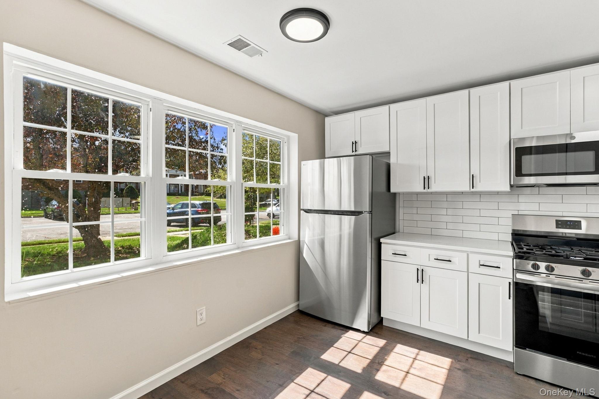 276 Temple Hill Road, Unit 1305 photo 3