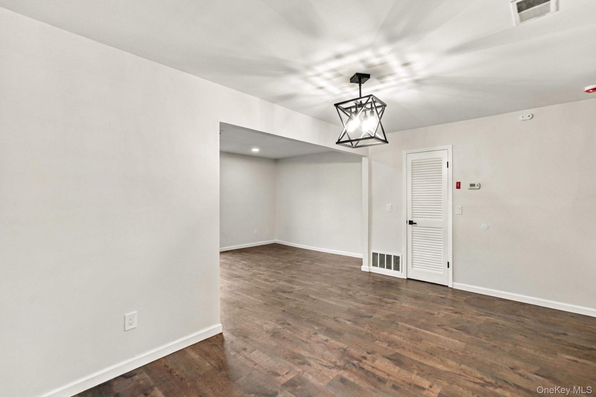 276 Temple Hill Road, Unit 1305 photo 8
