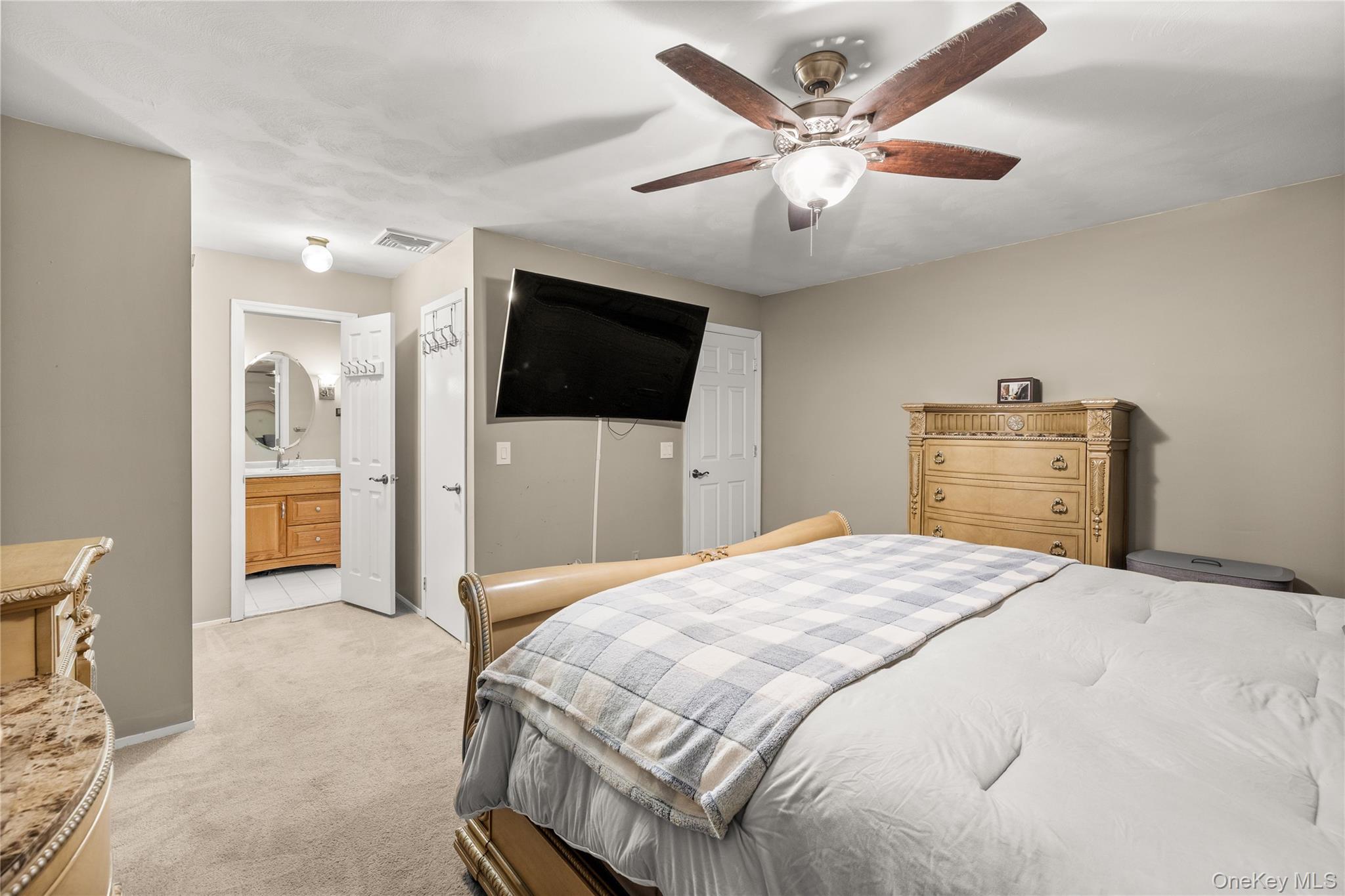 23 Blueberry Lane – For Sale photo 16