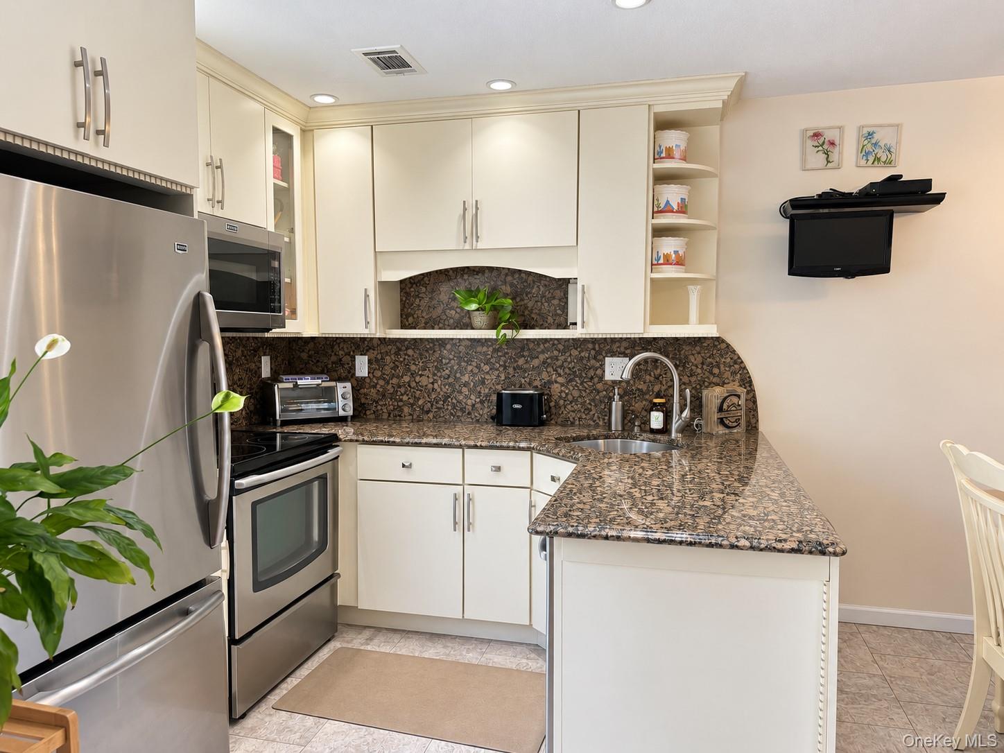 26 Whalers Cove – For Sale photo 6