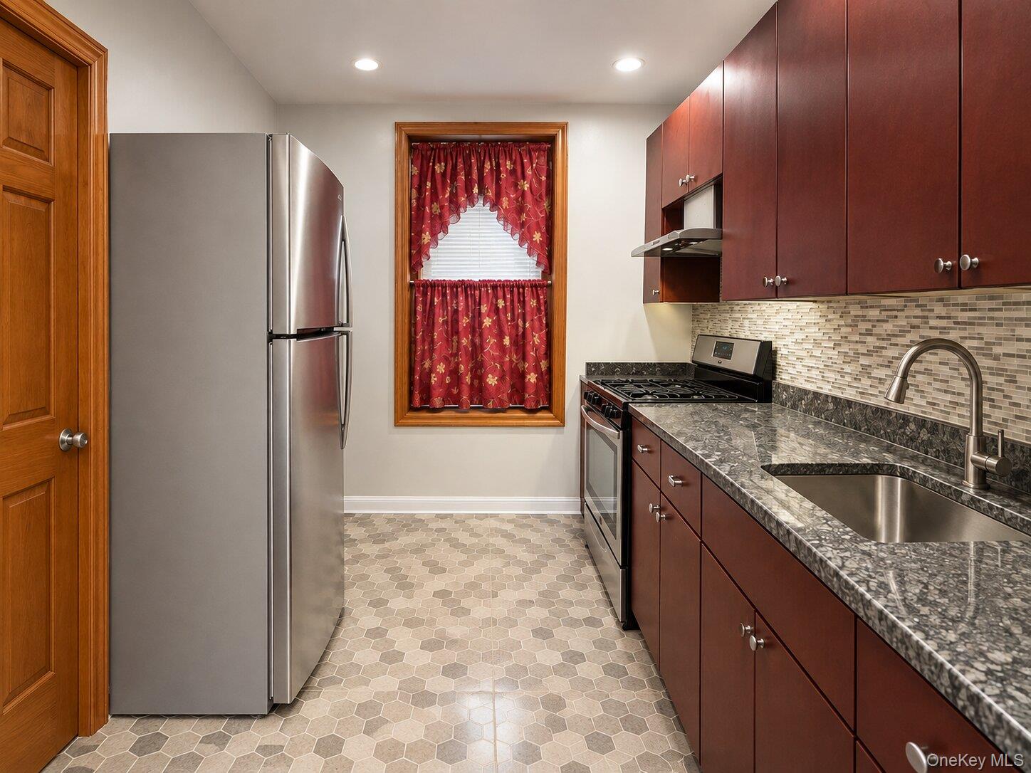 1385 Bronx River Avenue – For Sale photo 18