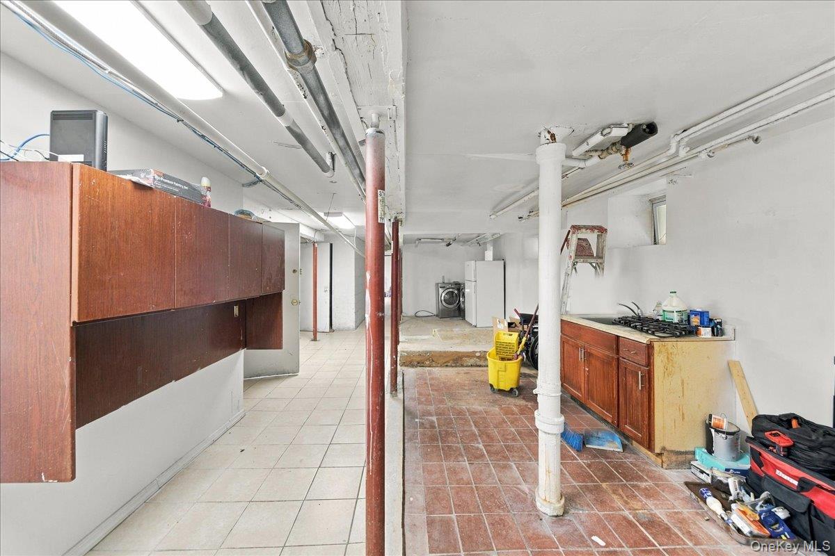 1385 Bronx River Avenue – For Sale photo 11