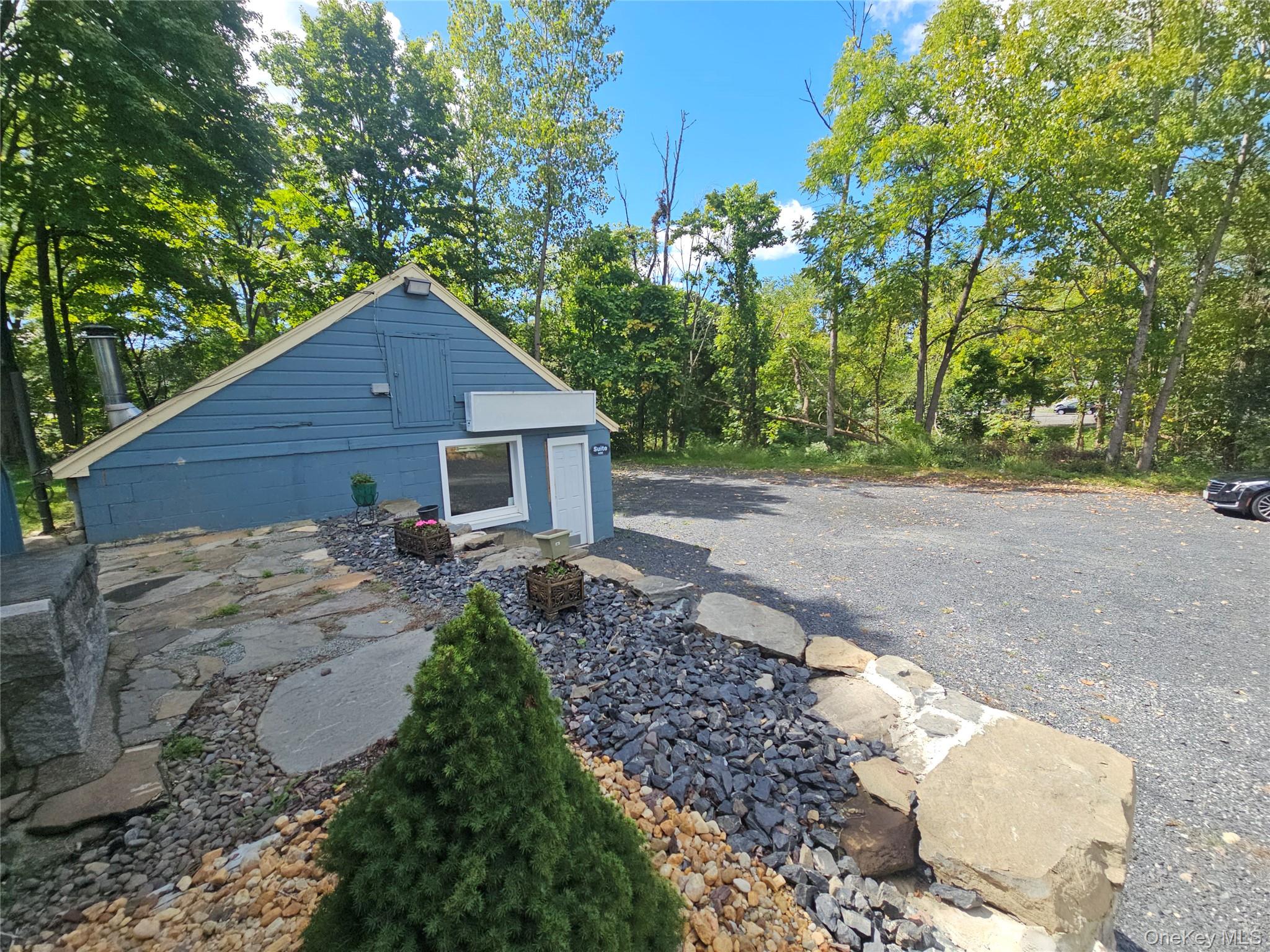967 Little Britain Road – For Sale photo 26