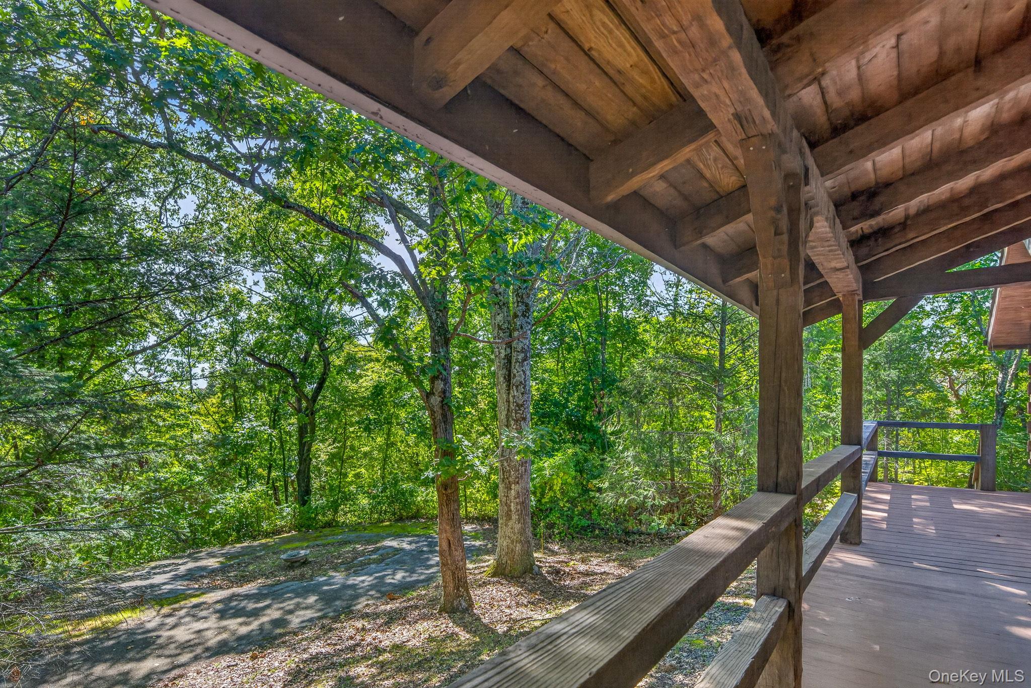 498 Rossway Road – For Sale photo 8