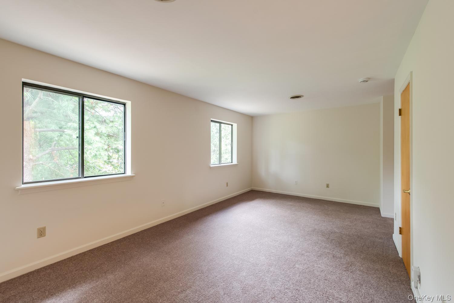 7 Topaz Run – For Sale photo 21