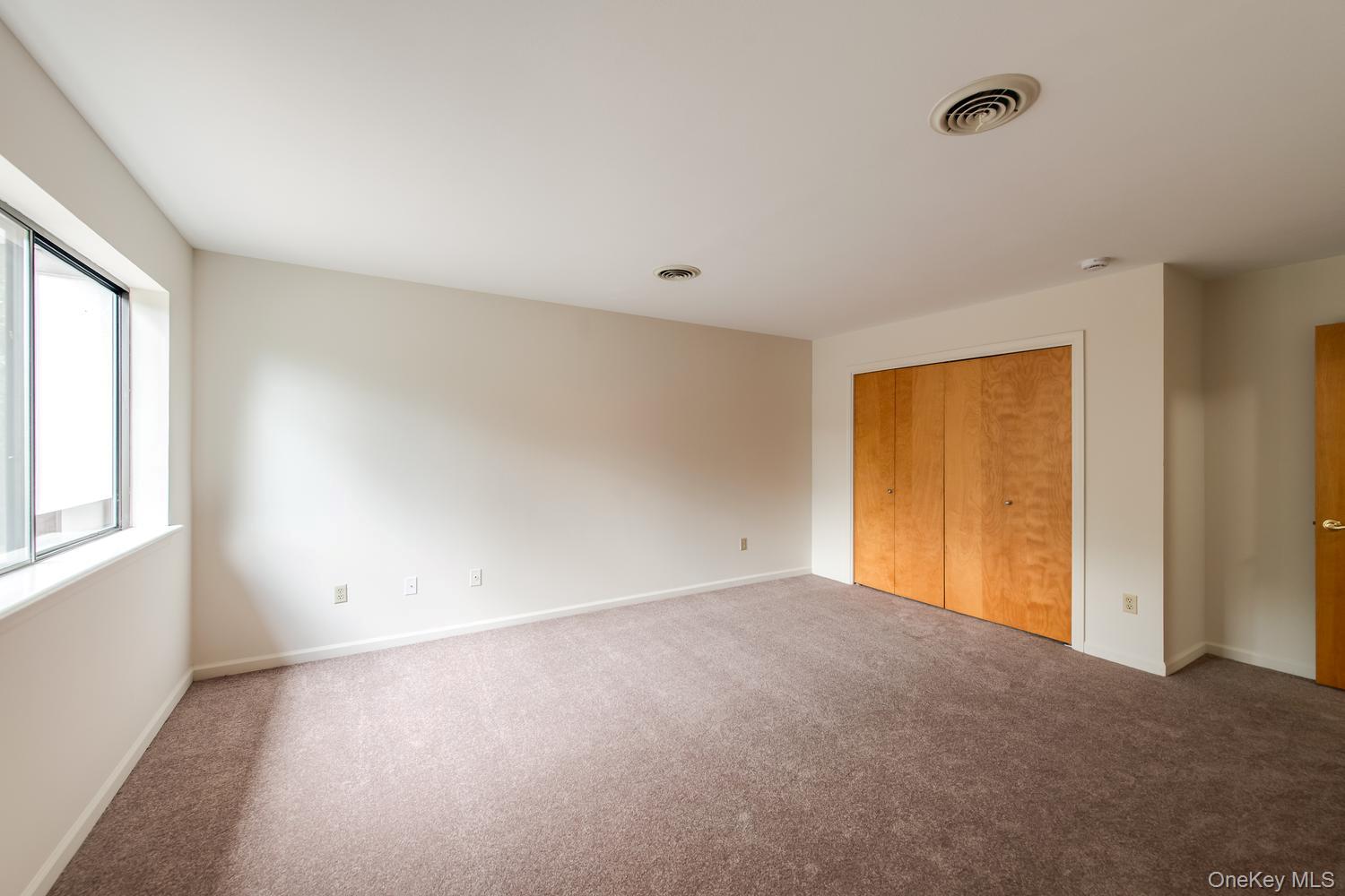 7 Topaz Run – For Sale photo 25