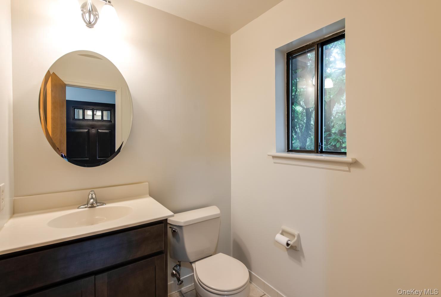 7 Topaz Run – For Sale photo 15