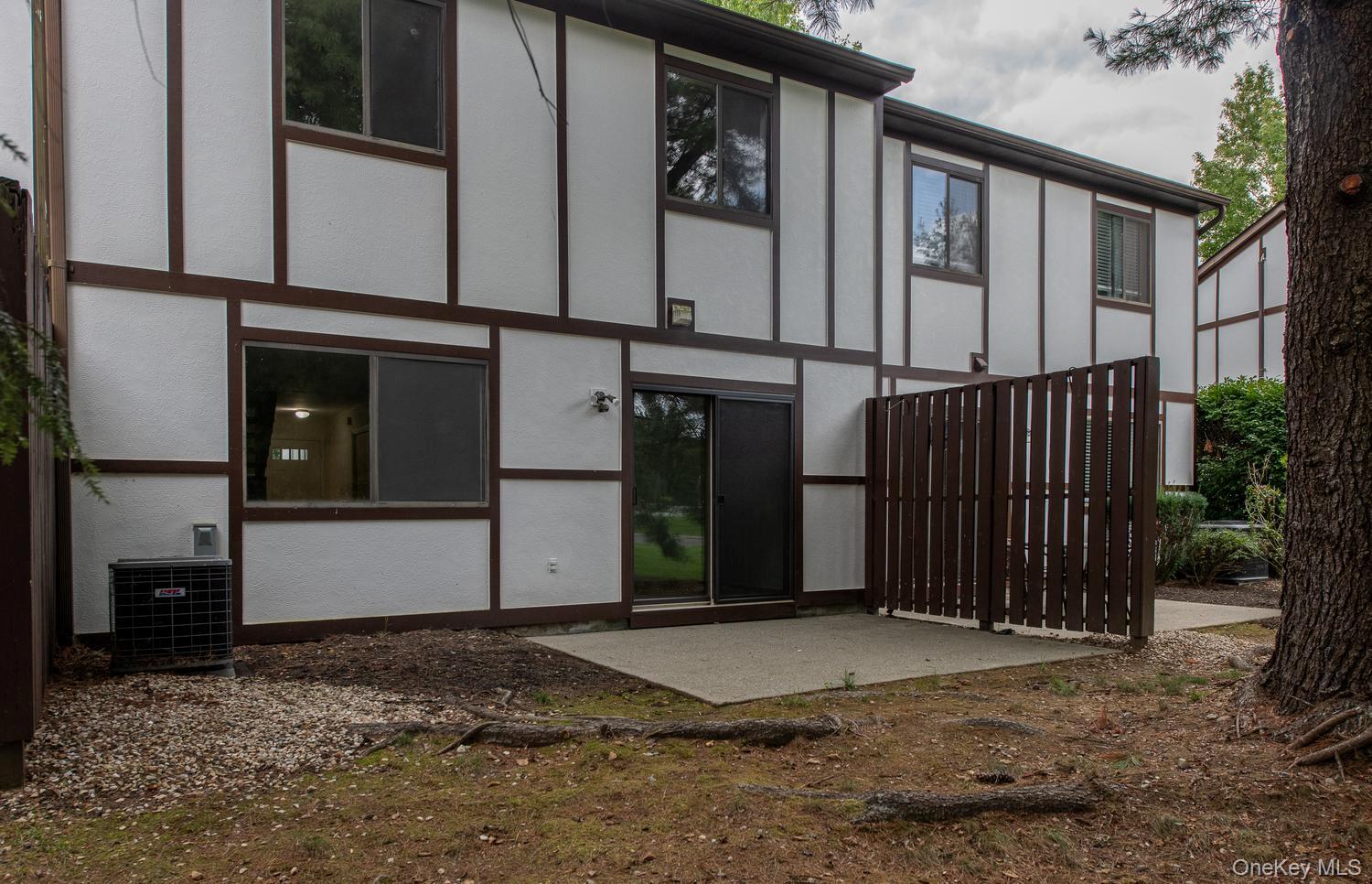 7 Topaz Run – For Sale photo 26