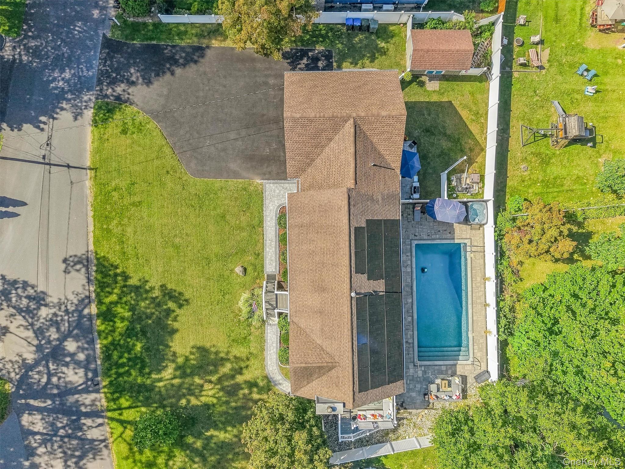 1 Hazen Street – For Sale photo 3