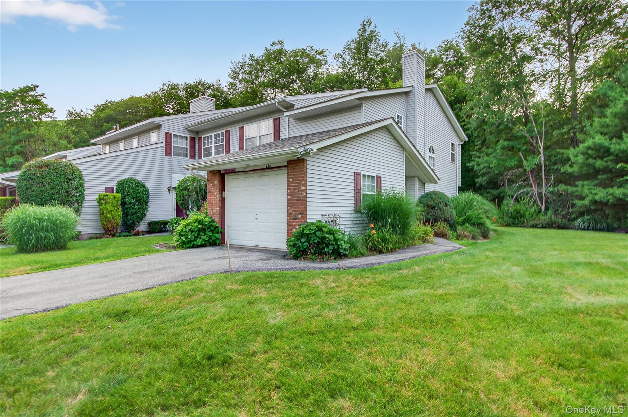 226 Eagleton Drive – For Rent photo 2