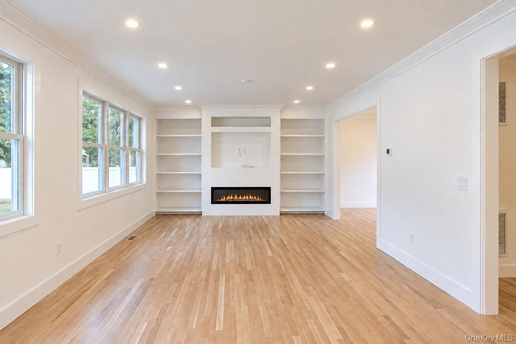 218 W Tyler Avenue – For Sale photo 18