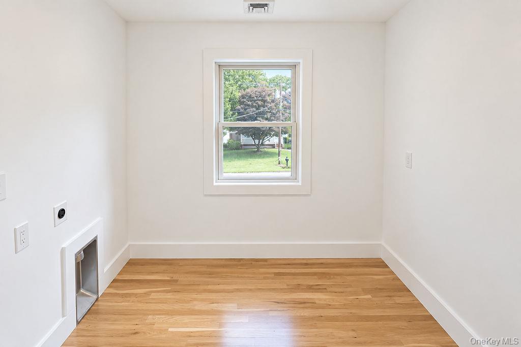 218 W Tyler Avenue – For Sale photo 37