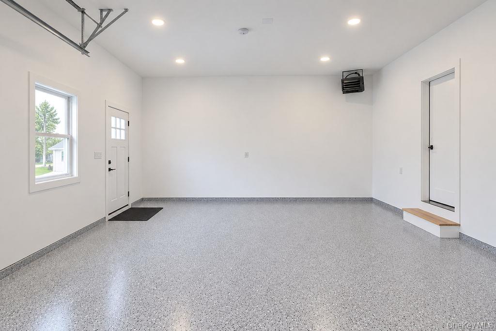 218 W Tyler Avenue – For Sale photo 39