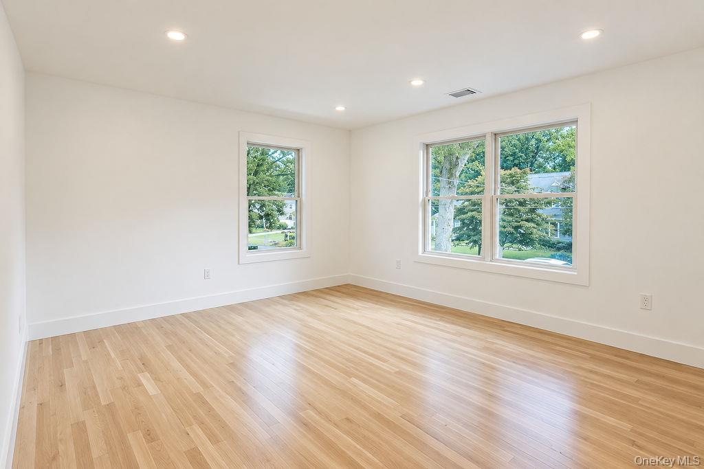 218 W Tyler Avenue – For Sale photo 30
