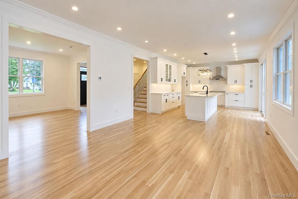 218 W Tyler Avenue – For Sale photo 16