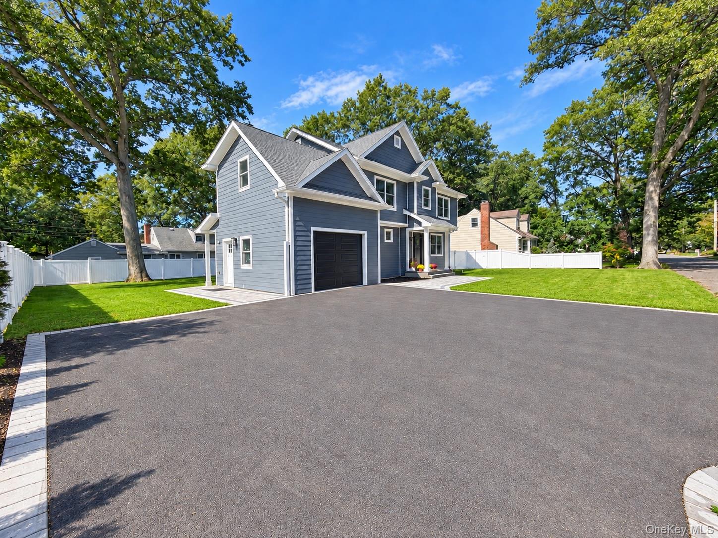 218 W Tyler Avenue – For Sale photo 2