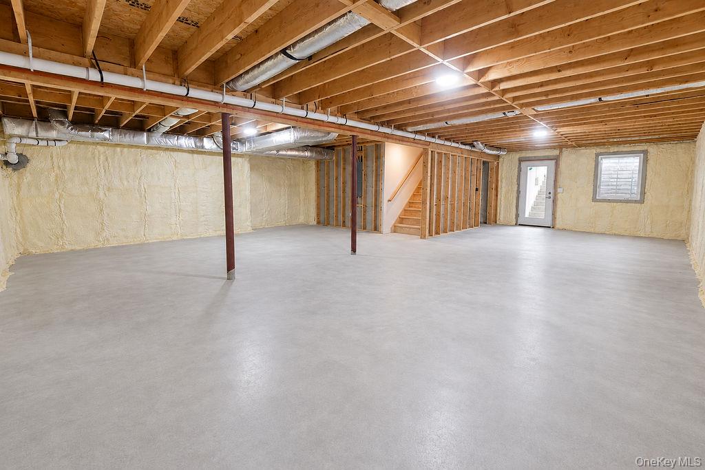 218 W Tyler Avenue – For Sale photo 38