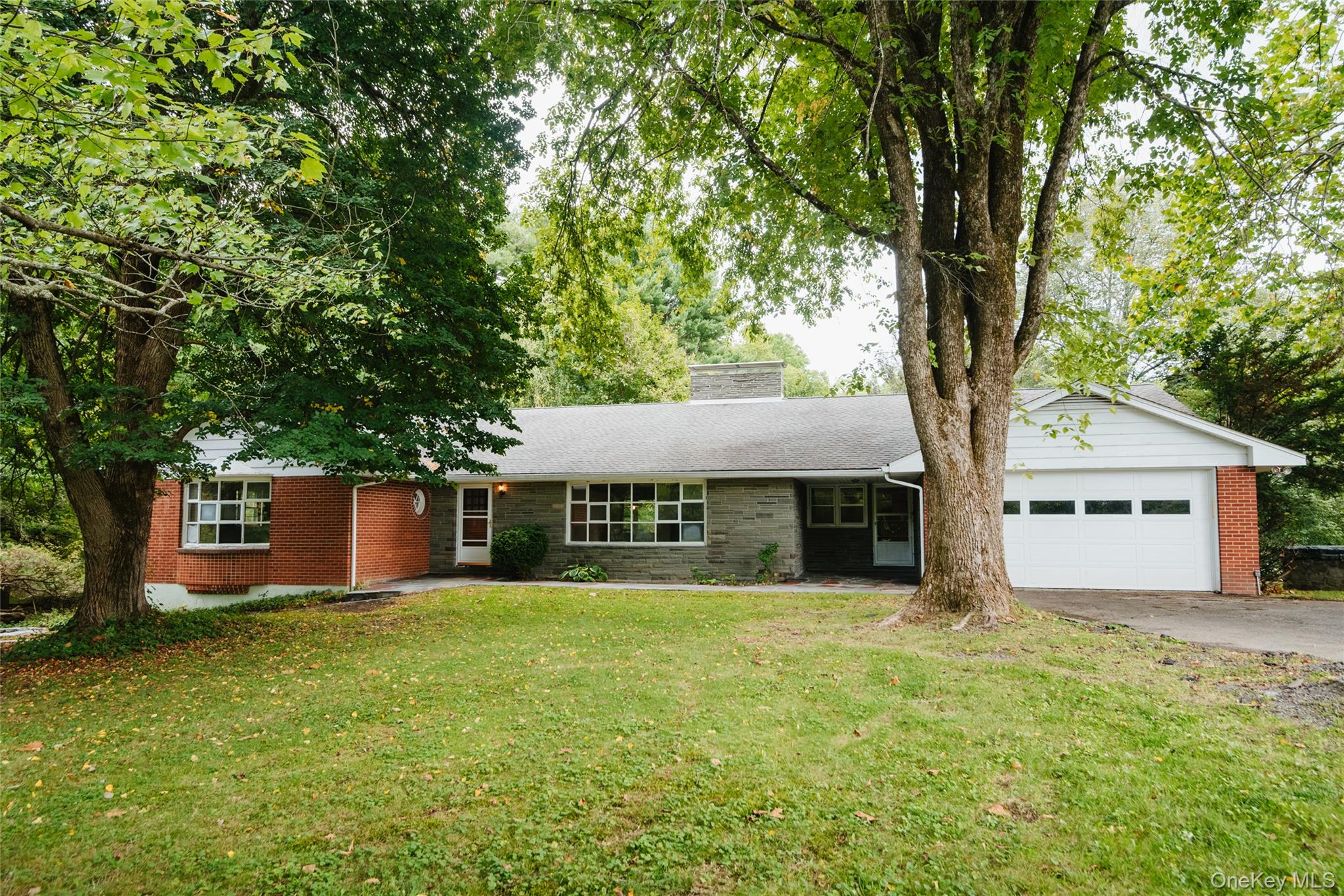13 Edgewood Drive – For Sale